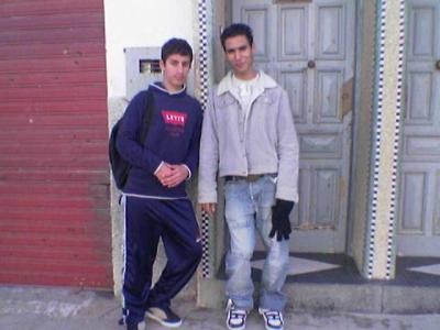 HI   C  MOI  ET  MON  AMI  NABILHO  !!!!!!!!!!!!!!!