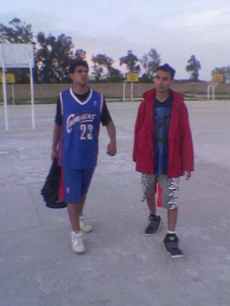 RADYINE  KAN9ALBOU  3LLA  KHADMA