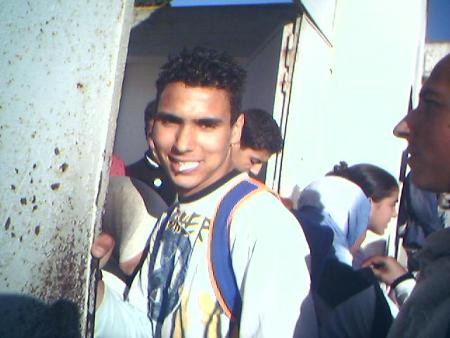 hani dakhel n7aye7 3lla moulat lmath